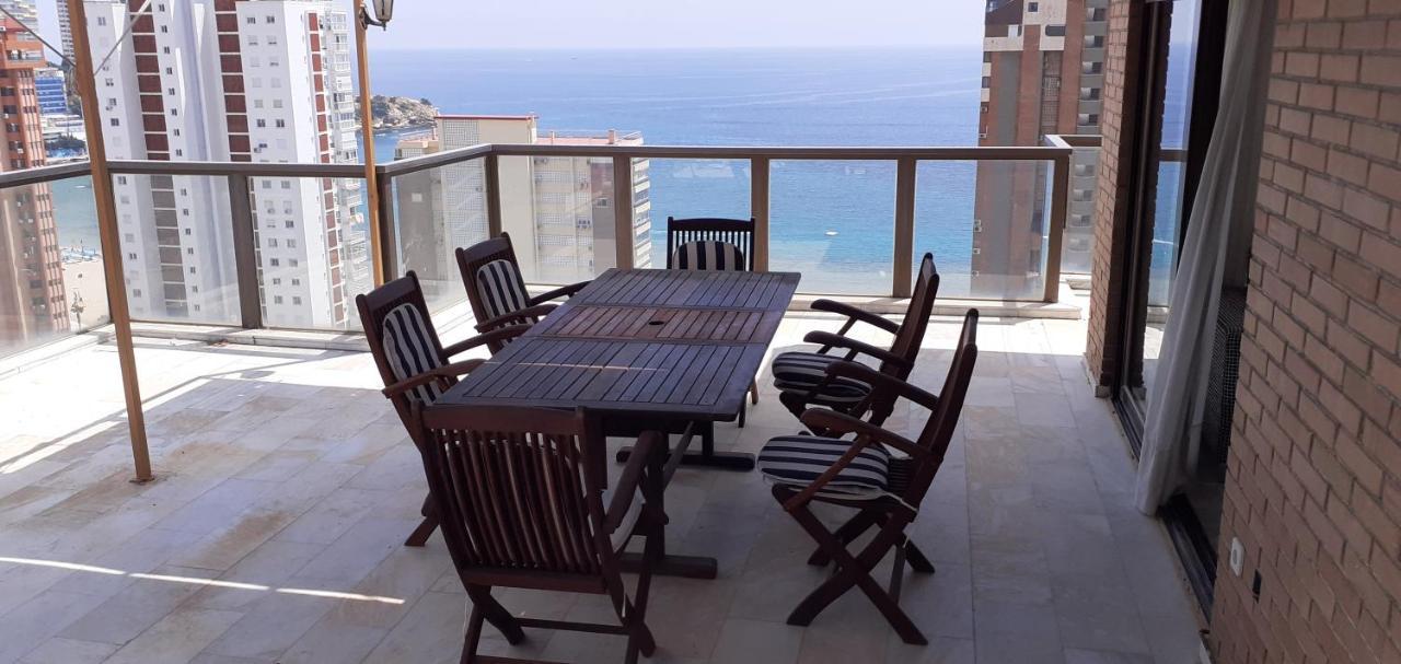 Ático con gran terraza Apartamento Benidorm Exterior foto