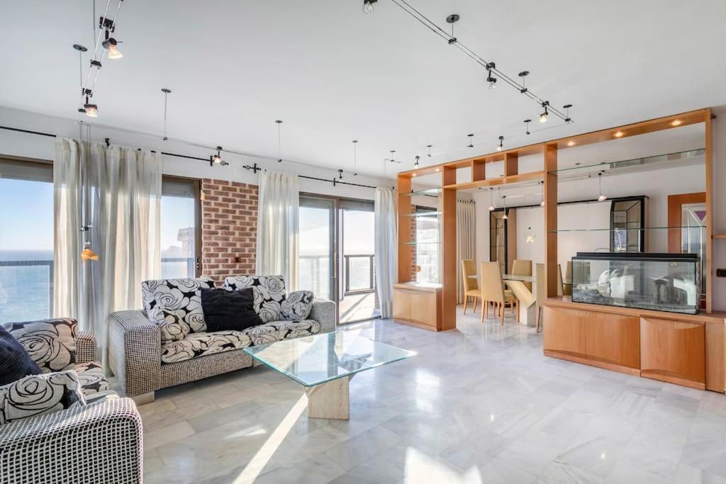Ático con gran terraza Apartamento Benidorm Exterior foto