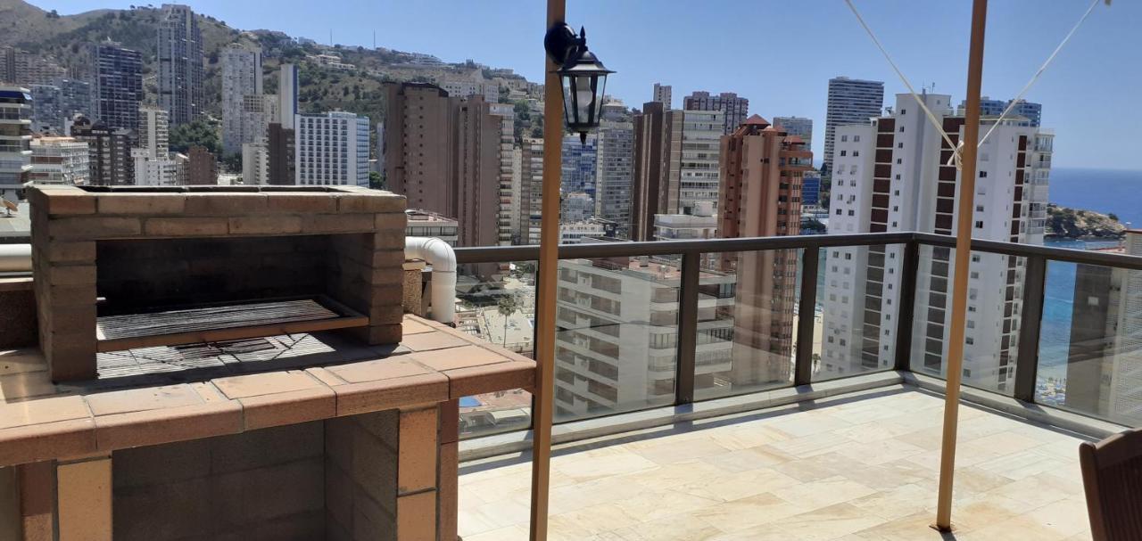 Ático con gran terraza Apartamento Benidorm Exterior foto