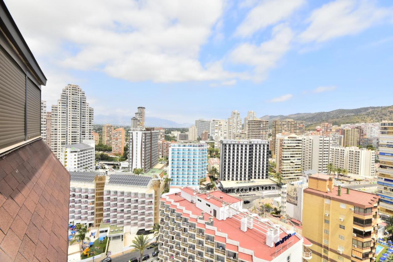 Ático con gran terraza Apartamento Benidorm Exterior foto